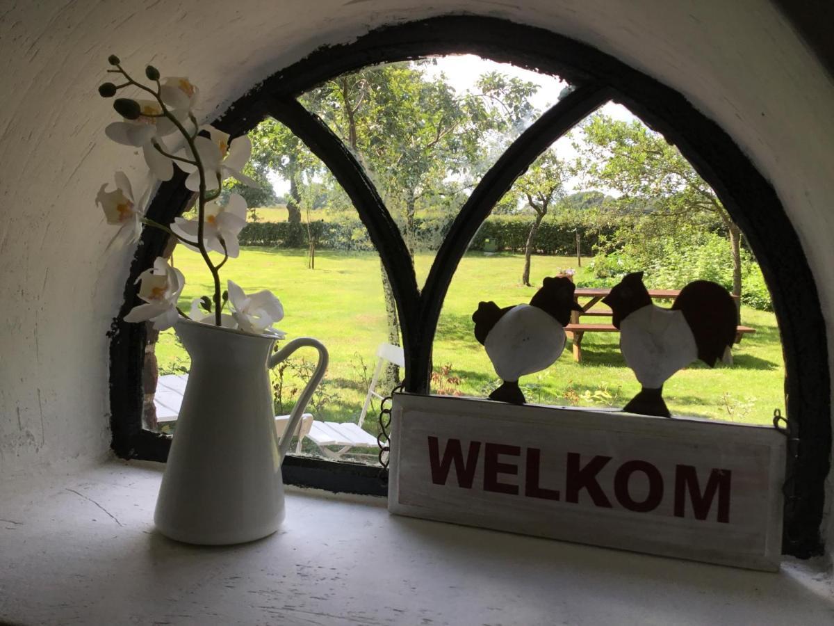 Landelijk Gelegen Huisje Op Erf Veeningen エクステリア 写真