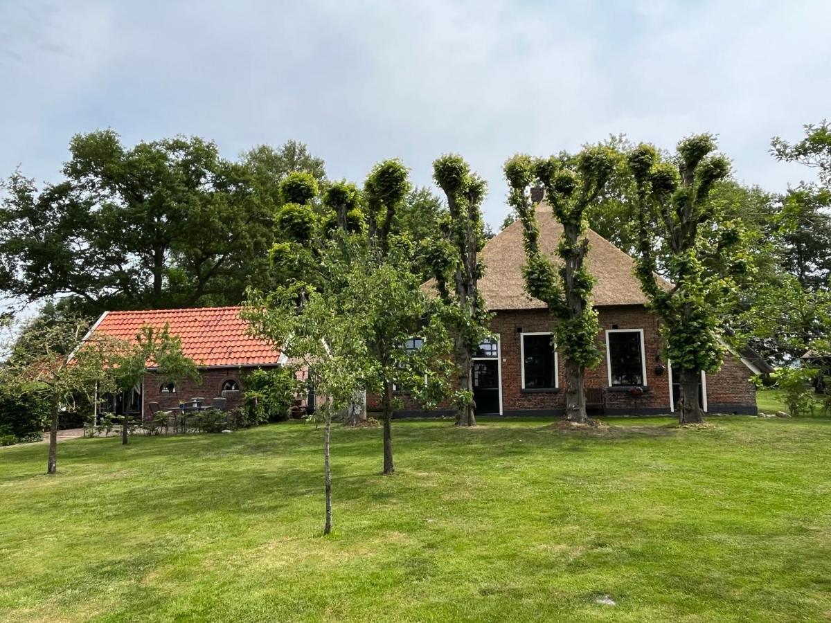 Landelijk Gelegen Huisje Op Erf Veeningen エクステリア 写真